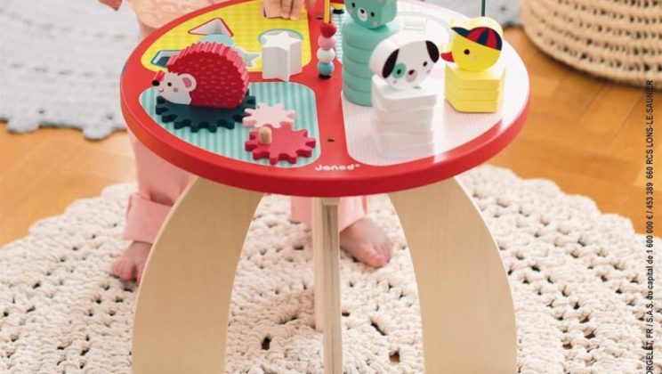 Conoce la Mesa de Actividades de Madera Baby Forest: Un Juguete Educativo y Divertido para tu Pequeño